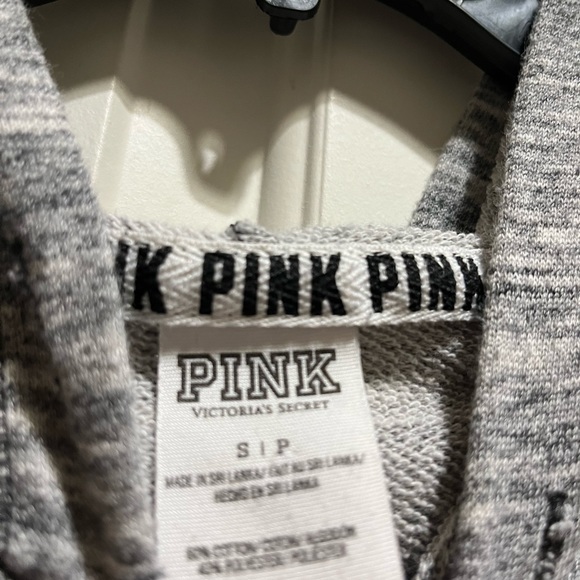 Pink VS sweatshirt with hoodie - Picture 5 of 12
